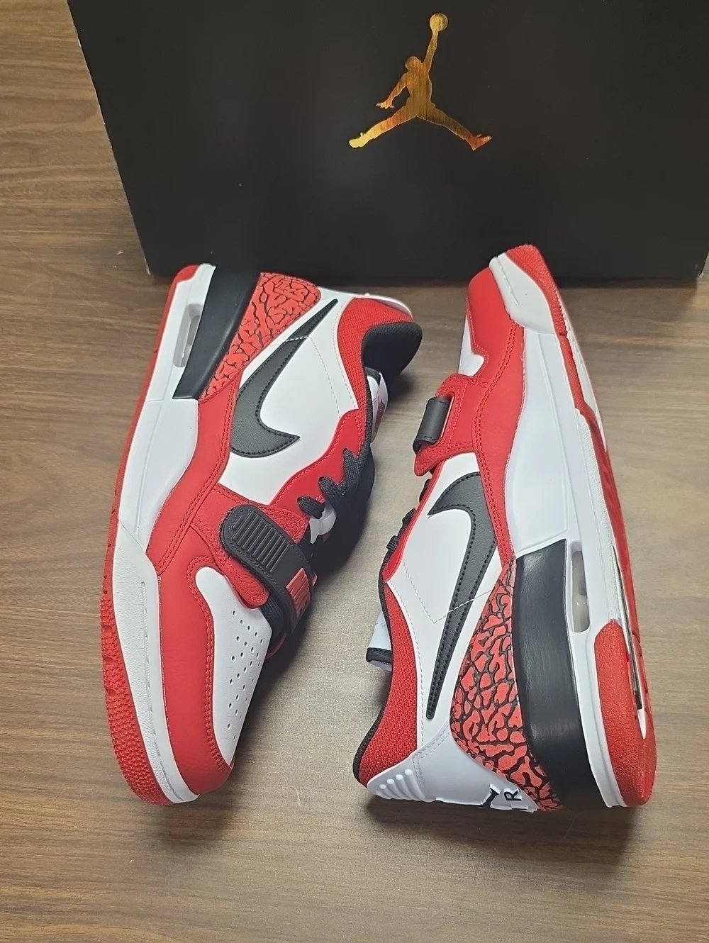 Air Jordan Legacy 312 Low White/Gym Red Black CD7069-116 Men's 10 New